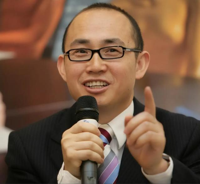 潘石屹想躲在国外不回来、不申报、不交税？真以为没人治得了他？别忘了他在国内还有没