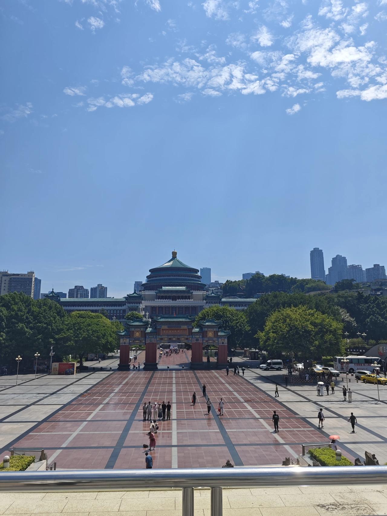 重庆的天空为什么会这么的蓝，水为什么会这么的绿，空气质量为什么会这么的好？蓝天
