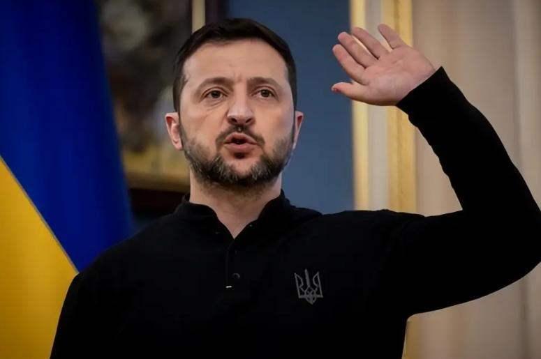 泽连斯基困守基辅，美欧撤援如抽血，战场变经济绞杀战12月9号那天，泽连斯基突