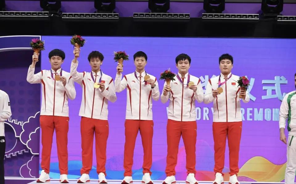 说句实在话：国乒这次亚运拿了6金，但脸都丢到国外去了。日本媒体罕见地发了篇文章，