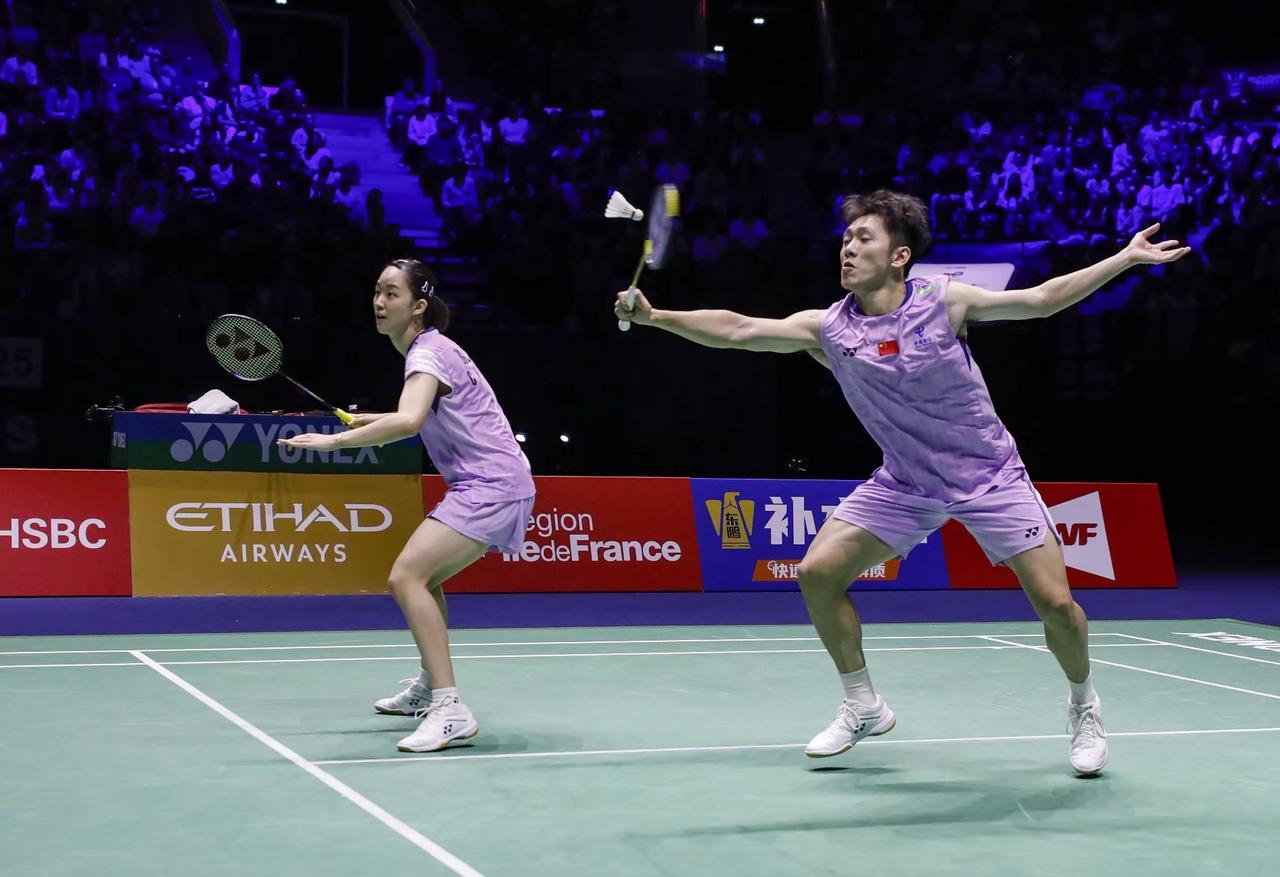 程星/张驰在挺进瑞士公开赛四强前又打了一场硬仗，希达亚图拉/费利沙的排名比星驰要