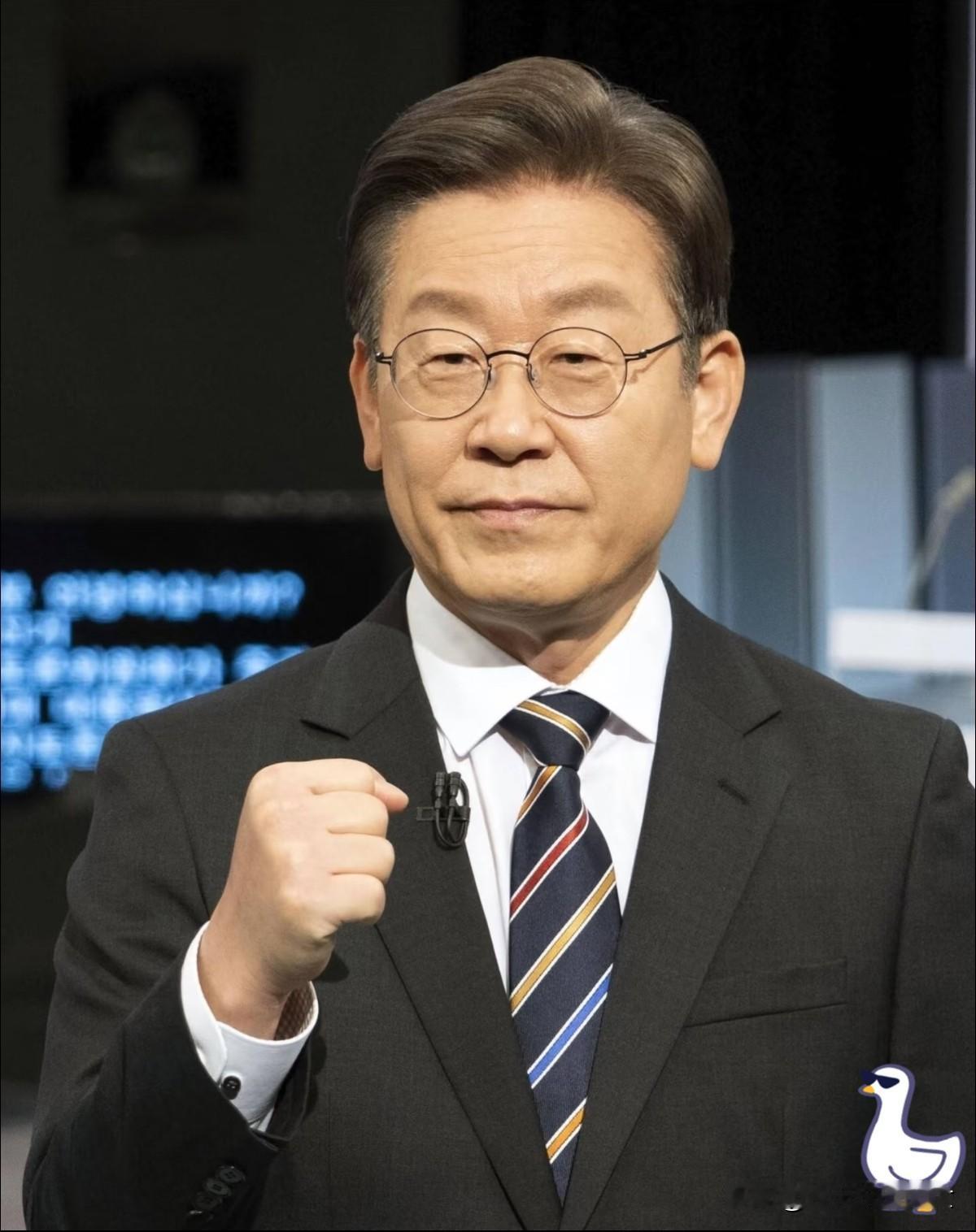 3月16日韩国直接炸了！李在明支持率直接飙到60.3%，七个月来首次破60，