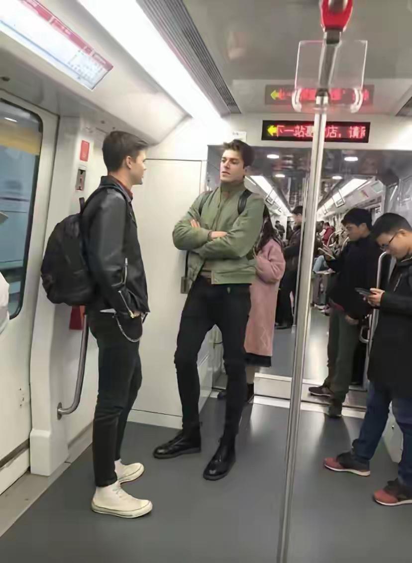 长得挺帅，又得嚯嚯多少人啊