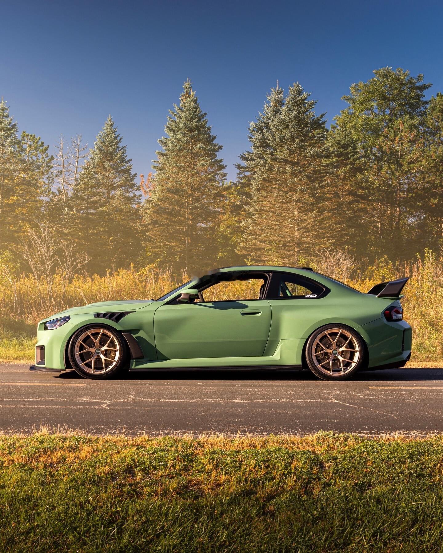 BMWG87M2，这台超帅的牛油果绿G87M2。宝马m2