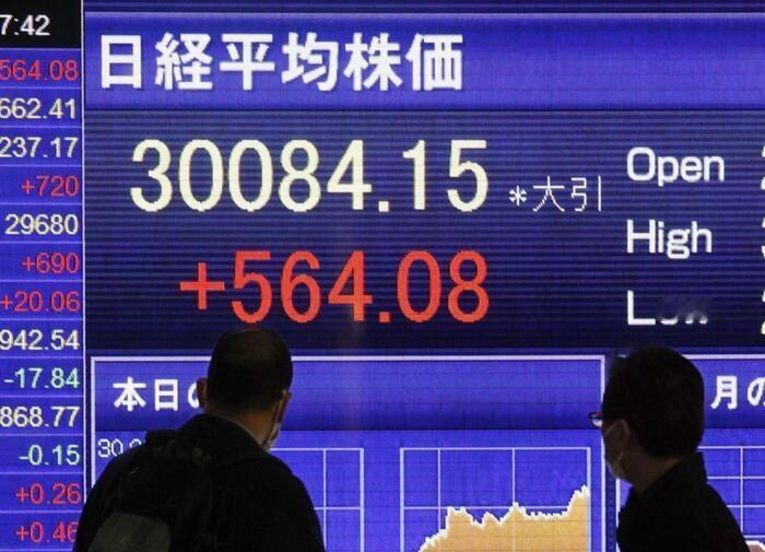 50分钟暴涨500点！美日罕见联手偷袭汇市，一场藏在汇率里的顶级金融困局。日