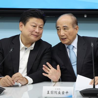 传傅崐萁拜会王金平被下逐客令媒体人尚毅夫12日在节目中爆料，国民党团总召傅
