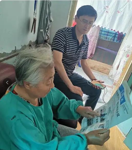 2000年，一对辽宁夫妇穷尽8万元将女儿送出国留学，从那之后女儿就再无音讯。直到
