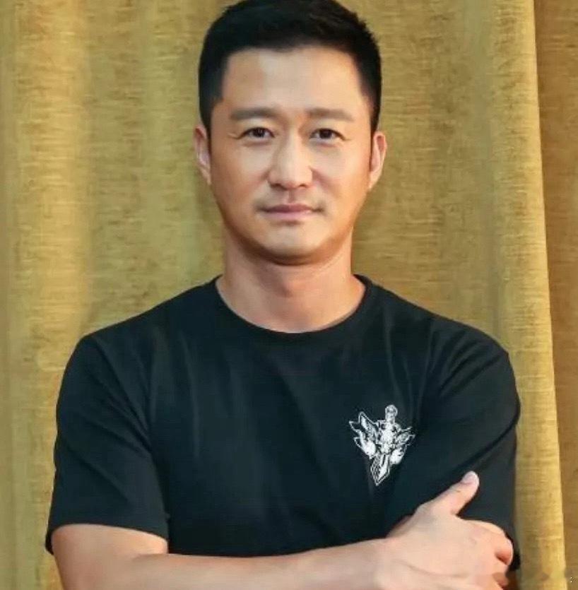 1.《玉簟秋》暂定9月上旬上线，丞磊最近戏约不断，他这人挺听团队安排的，大事小事