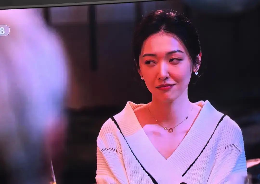 肺腺癌不是剧本，是崔国明拿到的真诊断书。你刚想骂编剧，医院先抢走了笔。