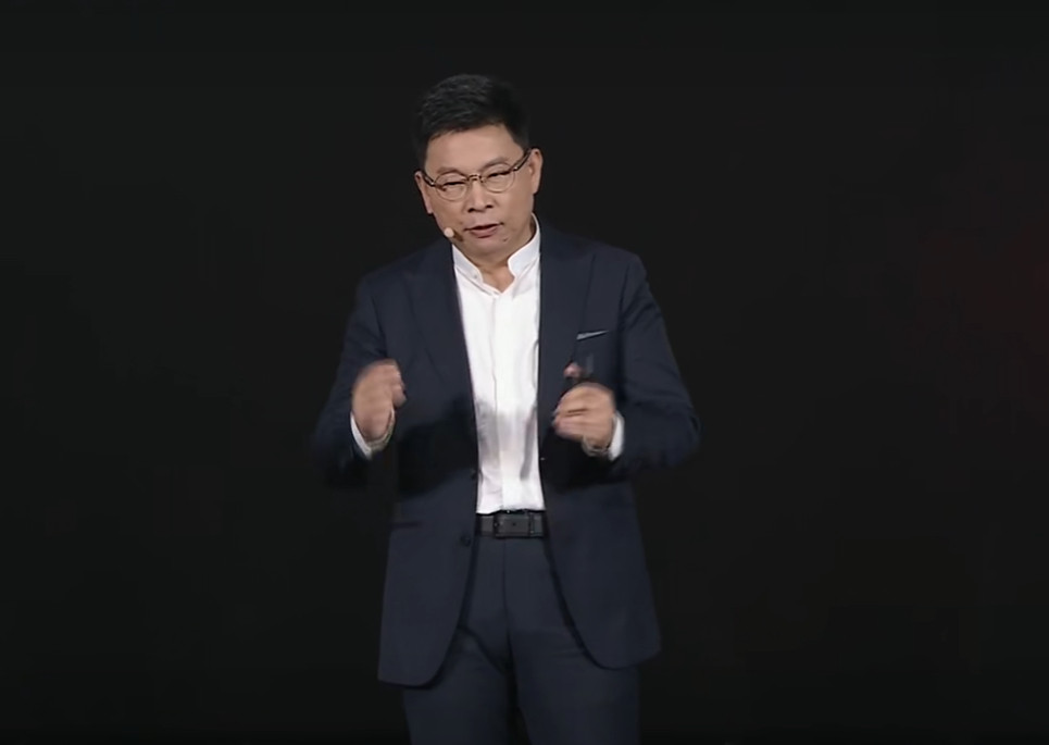 还是没搞清楚，怎么就突然开炮了？​​​