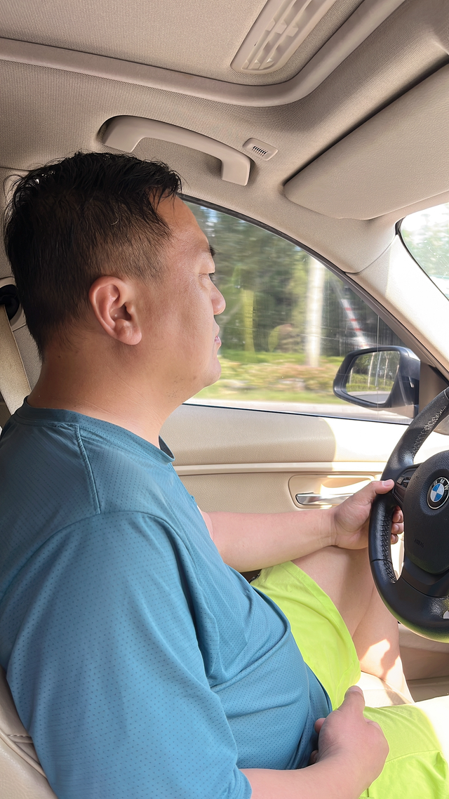 十年的宝马320Li，不是终点是念想！2014年春天，我在4S店第一次见到这辆