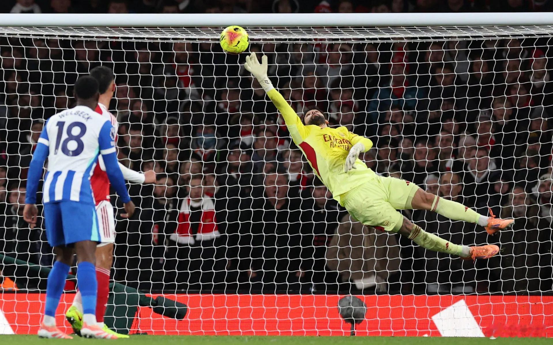 阿森纳2比1布莱顿就说这扑救动作帅不帅吧？昨天批评了拉姆斯代尔这个门将不行，距