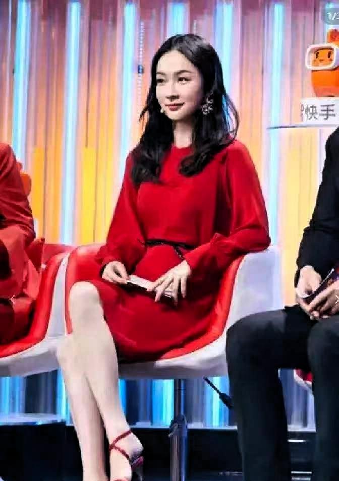 闭经那天，体脂只剩17%！别再迷信“饿到极致就能瘦”了！霍思燕在直播里轻描淡