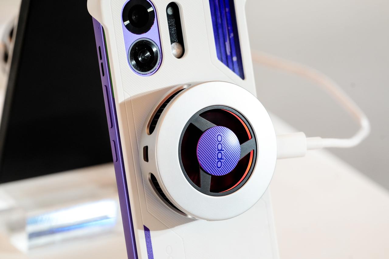 OPPOK13Turbo系列散热沟通会看了，原来带风扇还能防水是因为体积小+