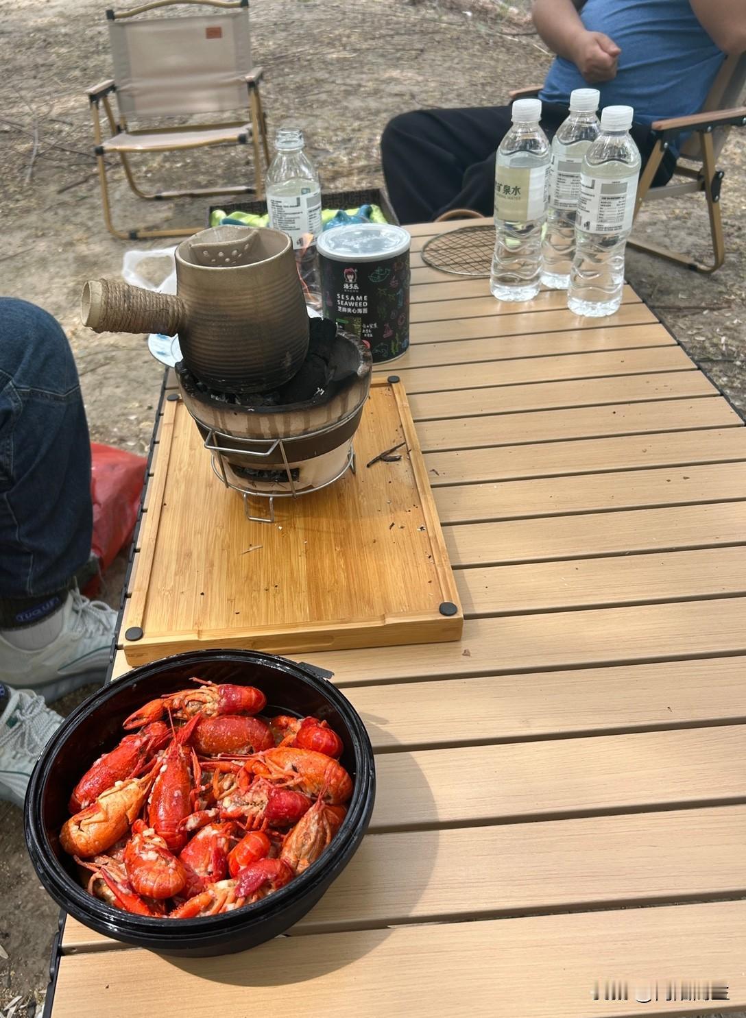 下午前夫发来信息说晚饭后来接孩子，我说我和孩子不在家去玩了，让他明天来。他说