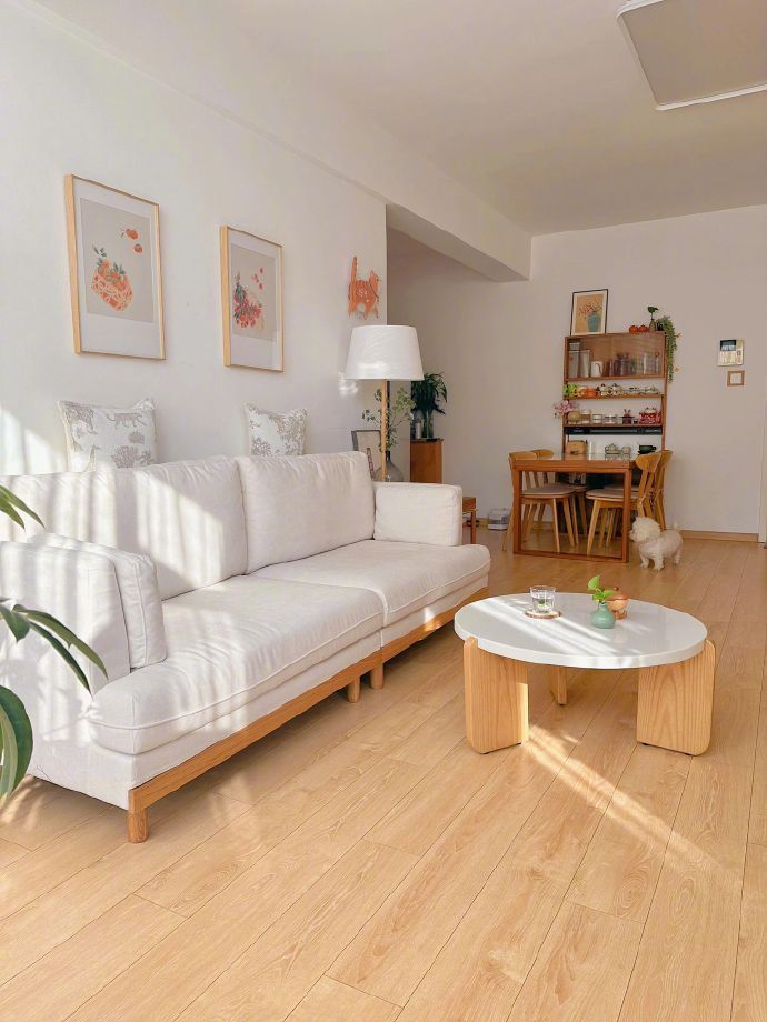 妈妈说，家里一定要干干净净的，不要奢侈，不要多华丽~