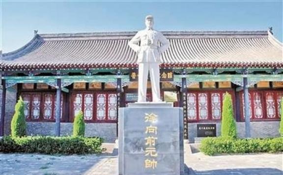 1948年的山西战场，表面上看，阎锡山手里仍握有十几万兵力，但实际上，他在晋中的