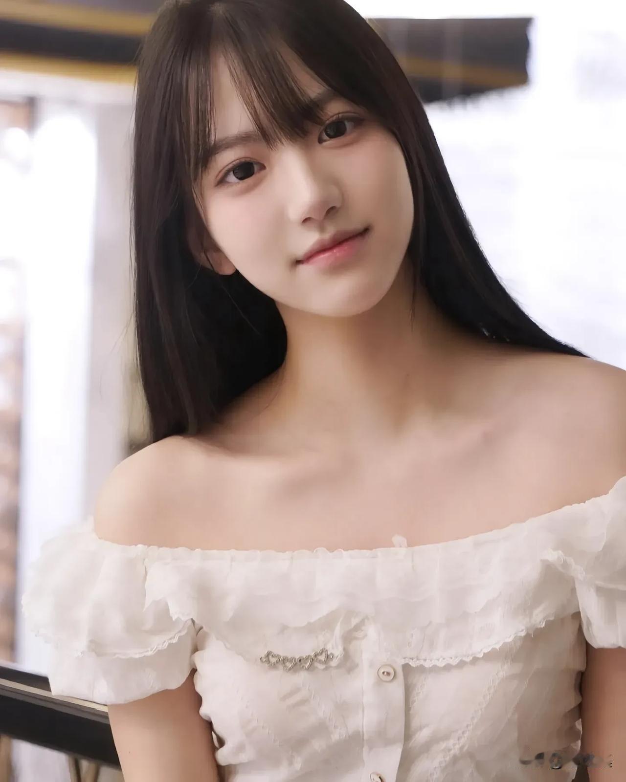 甜美少女风，白色荷叶边连衣裙，温柔可人！🌸💕