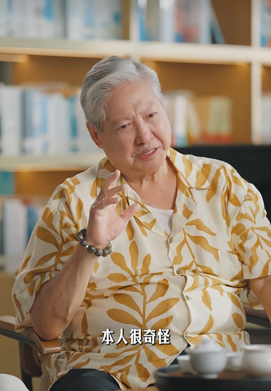 洪金宝说，他和林正英从小就认识，关系非常好，因为大家都是学唱戏的，虽然不
