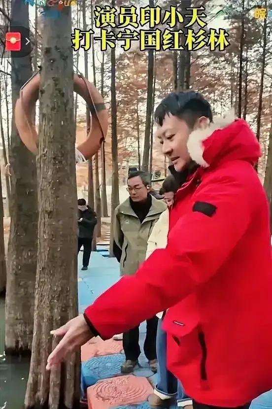 印小天景区10秒救人：这份回报比万元现金更珍贵景区10秒救人的47岁印小天