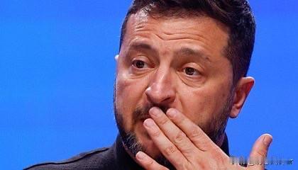 对近日俄罗斯大规模袭击表示不满！乌克兰泽连斯基怒了。他直言，俄罗斯军队正在耗尽乌