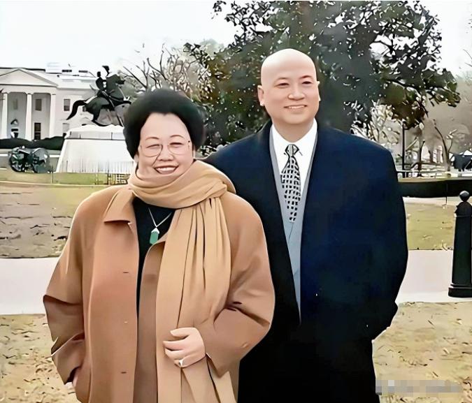 那个和现实中的“唐僧”，当了36年夫妻的女人走了，她曾遭到无数女人的羡慕。陈