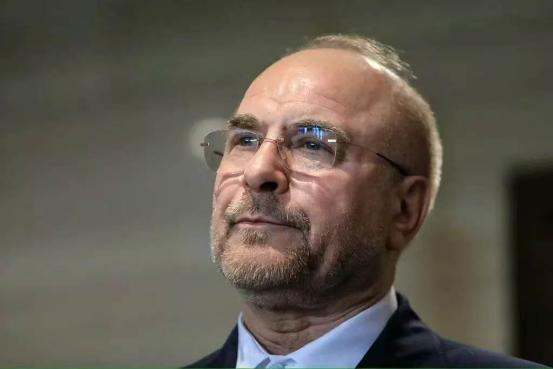 仗还没打完，伊朗就甩出了一张让所有人都没想到的牌：不是喊报仇、不是要武器、而是直