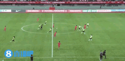 中国男足小将杨铭锐真是太惊艳了！在今天进行的中国U19男足和澳大利亚U19男足的