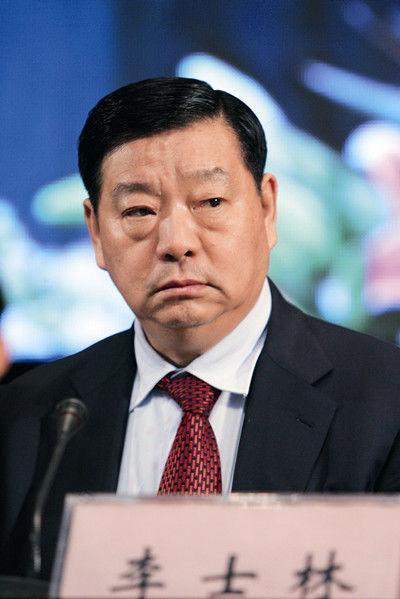 一次北京国安不敌金志扬执教的天津队，让李士林觉得颜面尽失，他径直冲进休息室对全队