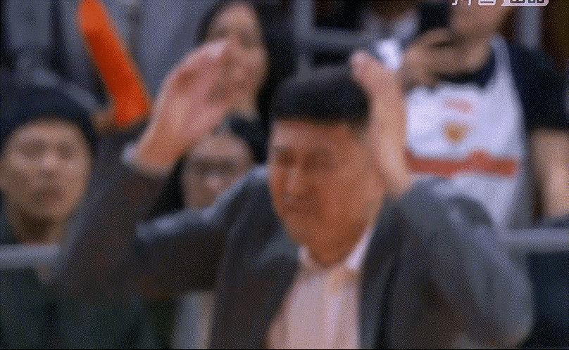 钟诚也想在杜峰头上动点土，无奈吉林队实力上差广东男篮不止一个档次。虽然离开广东男