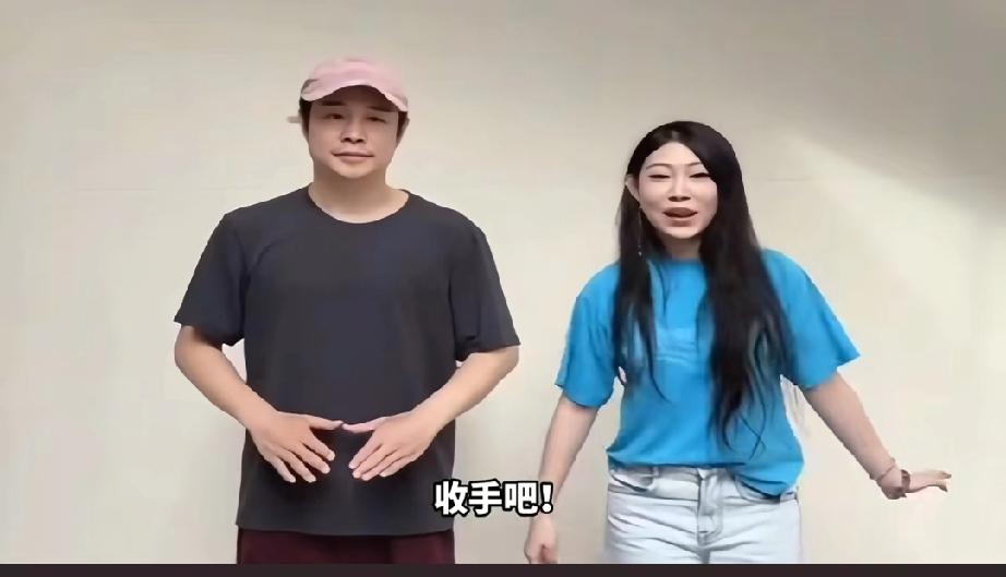 收手吧！“资本家的丑孩子”既无颜值，又无演技，别来祸害观众了。现在娱乐圈“资本