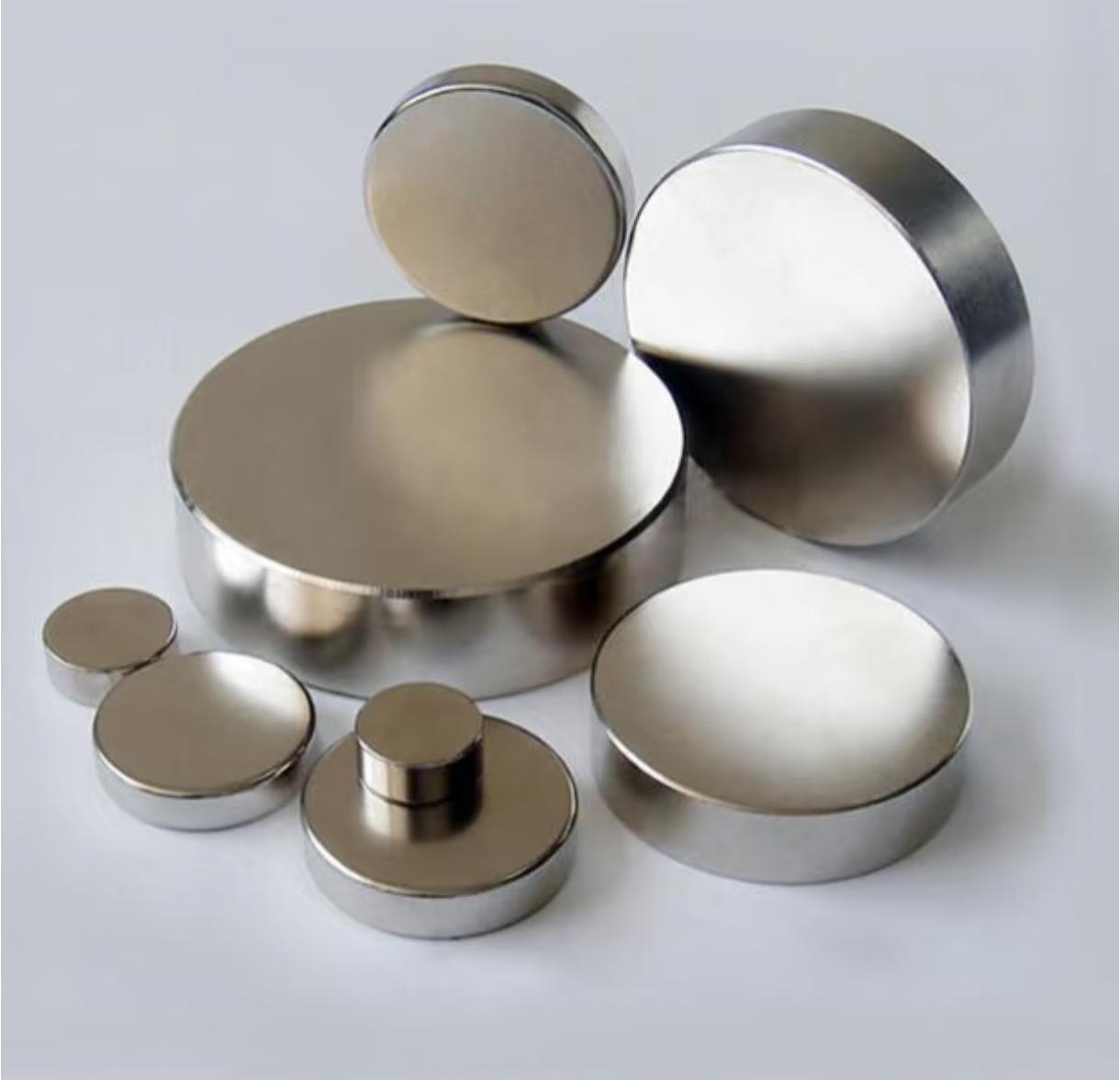 中国炼出99.9992%的5N级超纯铁。十万吨仅含8公斤杂质，打破美日垄断，价格