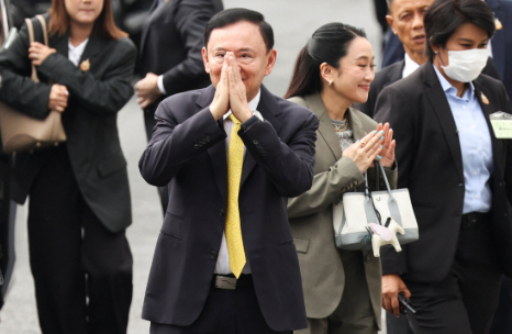 泰国新一轮大选将至，他信再次被判入狱，佩通坦失去关键后援，未来道路布满荆棘！泰