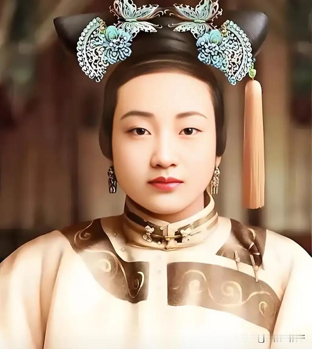 慈禧太后西逃，为何敢杀了珍妃，却不敢碰瑾妃？这背后是瑾妃娘家的一道免死金牌。