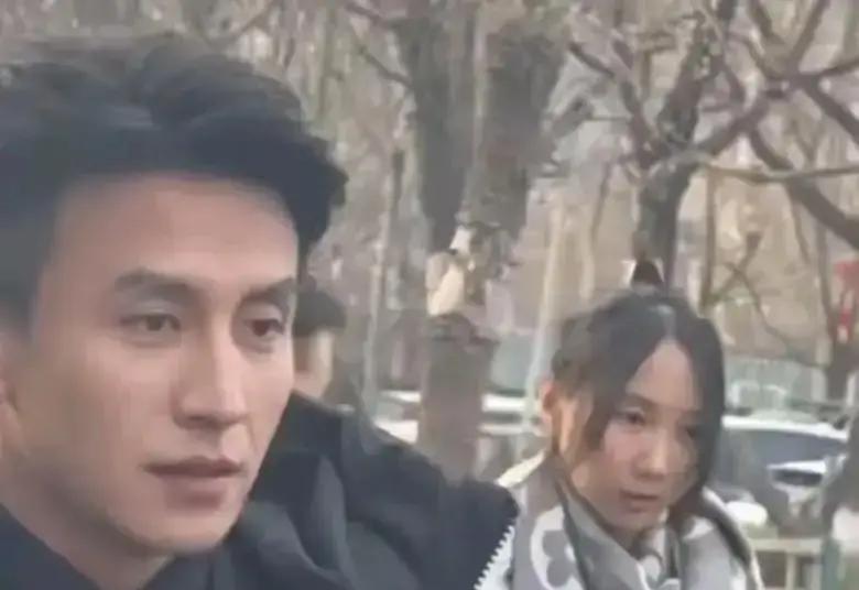 他把女助理填成“配偶”省税。但税务局的电话，可能比粉丝先到。税务部门新规明确