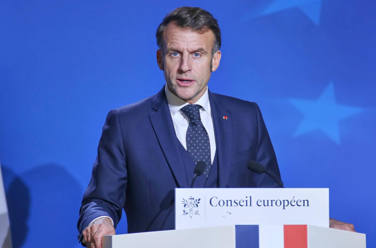 马克龙疾呼欧盟加强军备应对俄罗斯 马克龙亮出军备