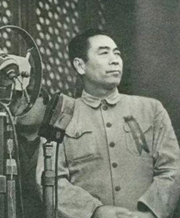 周总理在国民党中的地位有多高？首先，周总理是黄埔军校108将之一。还是黄埔军校3