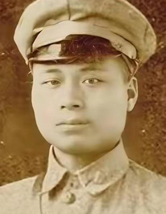 1948年3月初，邱行湘去见蒋介石，一个副官说：“老头子这几天脾气不好，你要小心