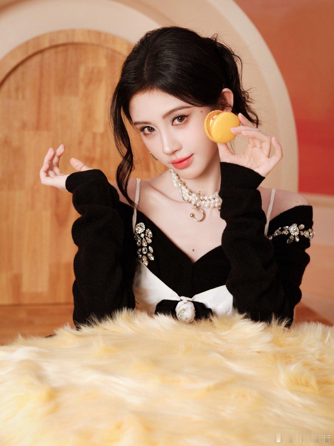 鞠婧祎jjy鞠婧祎月鳞绮纪jjy鞠婧祎露芜衣我要露出点小马脚来好让你知道