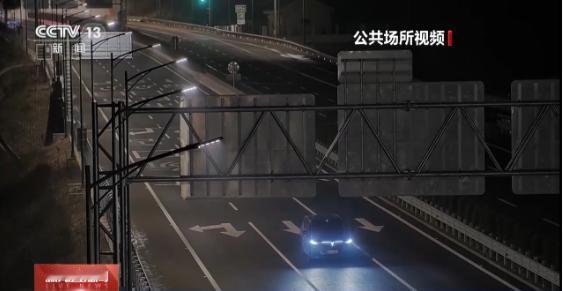 10月6日，据央视新闻报道，近日凌晨四点多，浙江柯诸高速的智慧监测系统发现