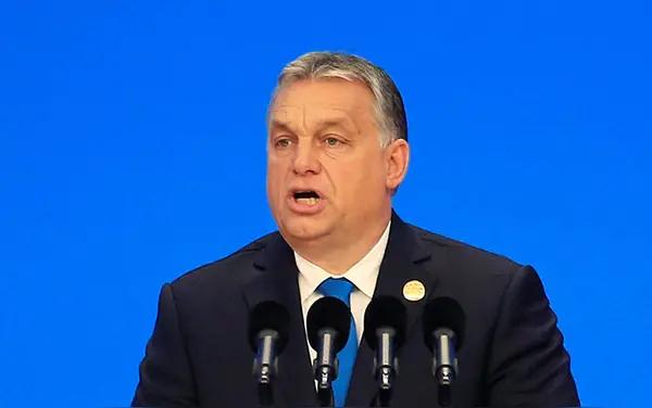 中国是不可战胜的，中国又回来了！匈牙利总理接受美媒采访时表示近日，匈牙利总