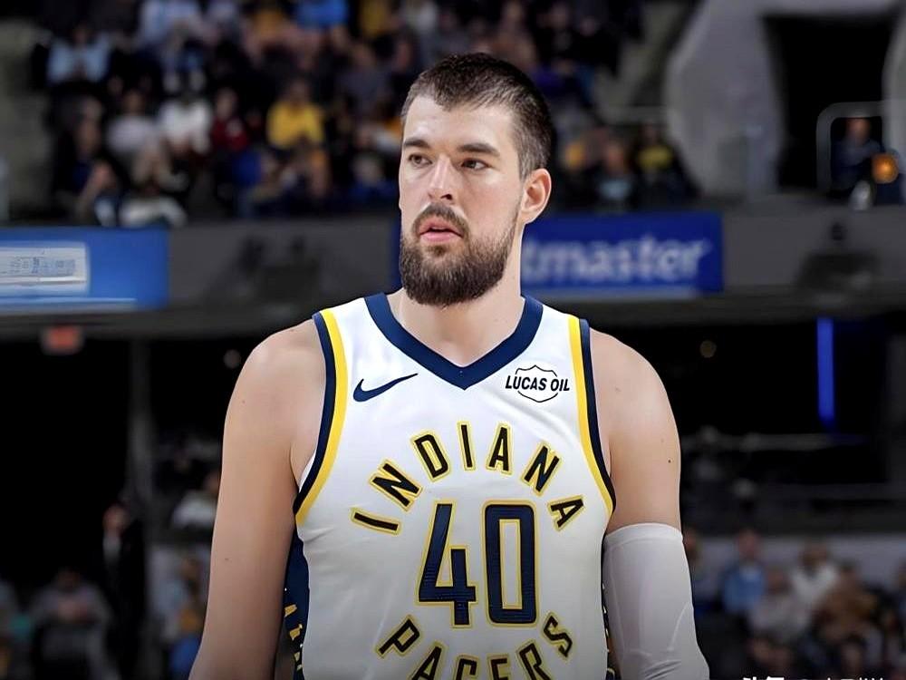 步行者这笔交易，堪称豪赌现世报！为了补强内线，球队从快船换来祖巴茨。代价巨大