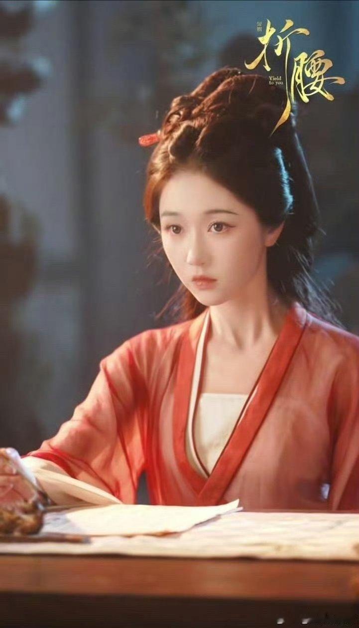 短剧《折腰》大家看了吗？女主岳雨婷、男主吴希泽，是不是你心中的小乔和魏劭🤔​