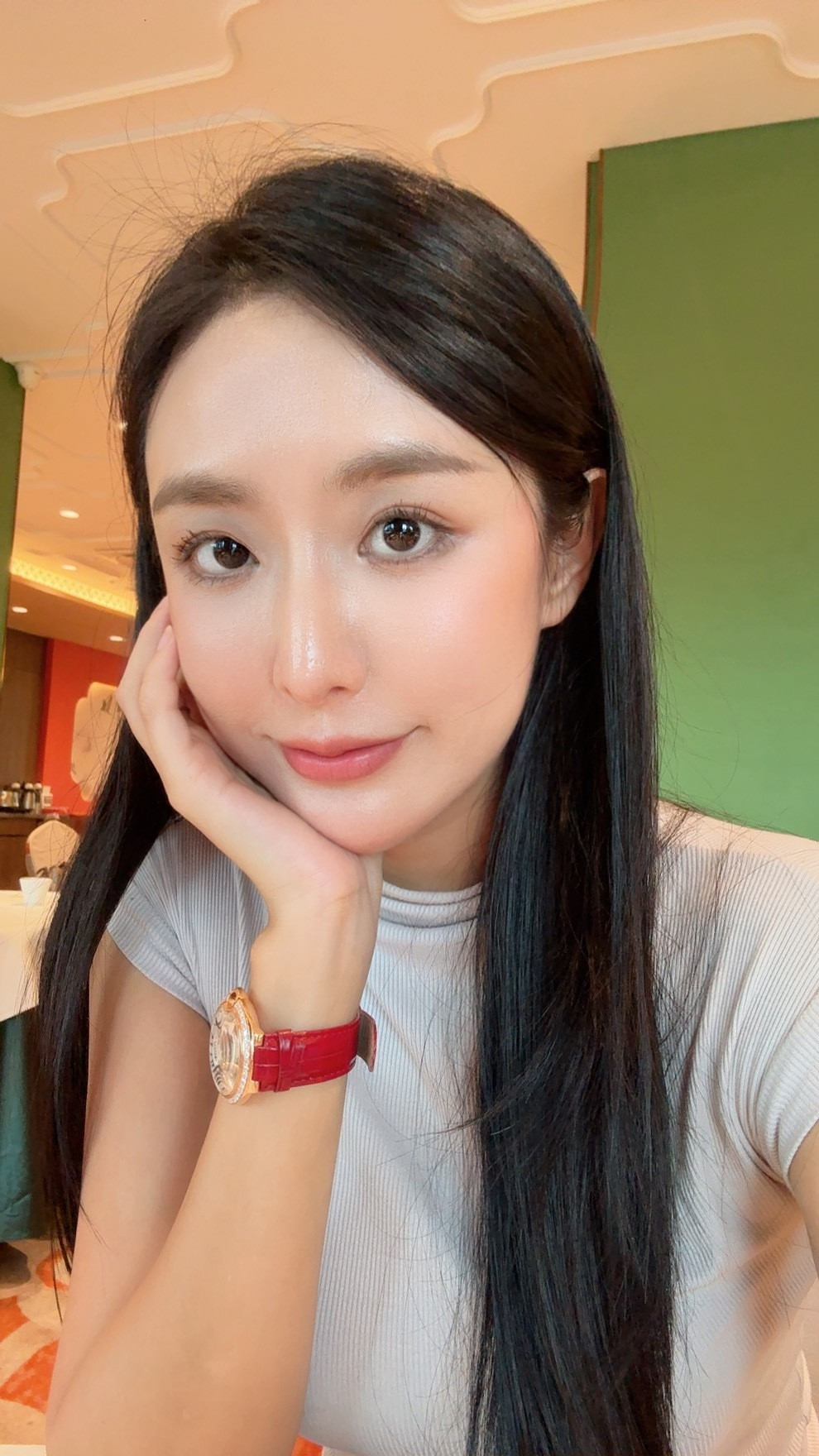 忙到这个点才吃饭茶餐厅辣么多人广州人都是这个点吃午饭嘛​​​