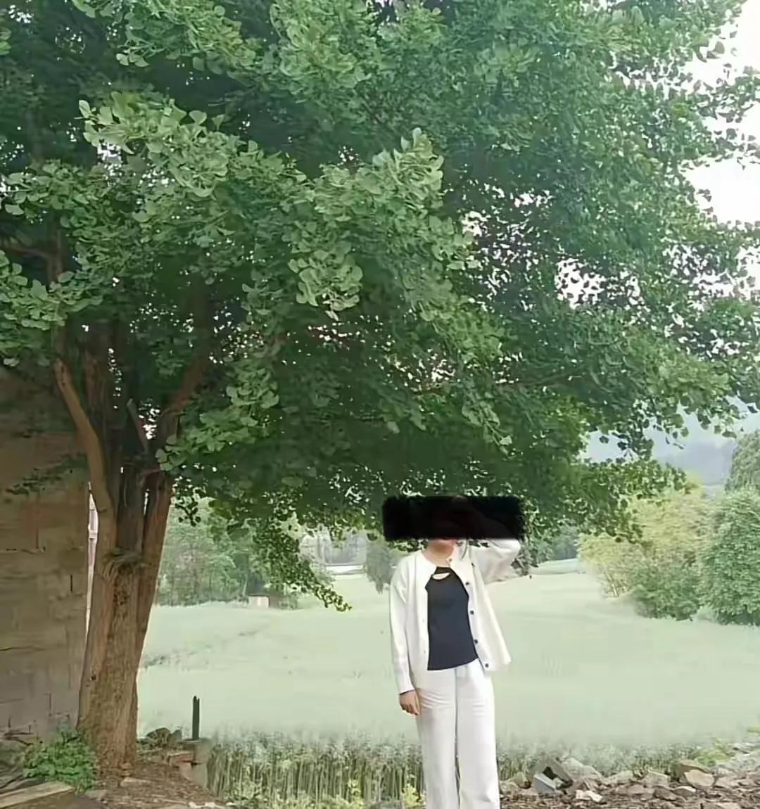 事发云南曲靖！14岁男同学性侵15岁女同学，遭拒后将女同学掐死，尸体丢在路边。