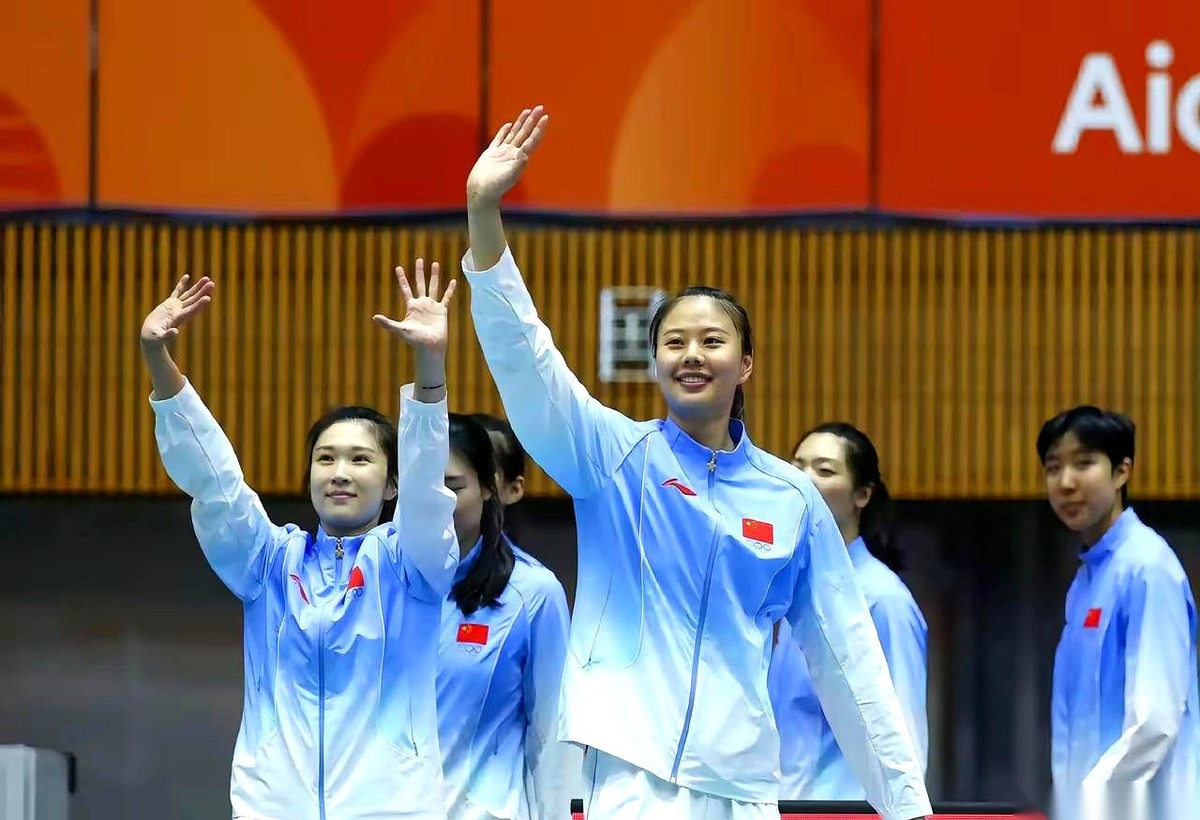 小二传张子萱在亚运会上回归主力，帮中国女排连克泰国队和日本队拿下金牌。就在前阵子的亚锦赛上，她却连大