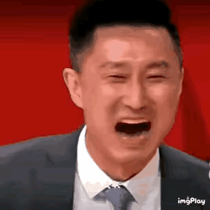 杜锋还会笑吗？杜锋惊闻徐杰的事之后，估计他一定会被惊出一身冷汗啊！眼下的杜锋焦头
