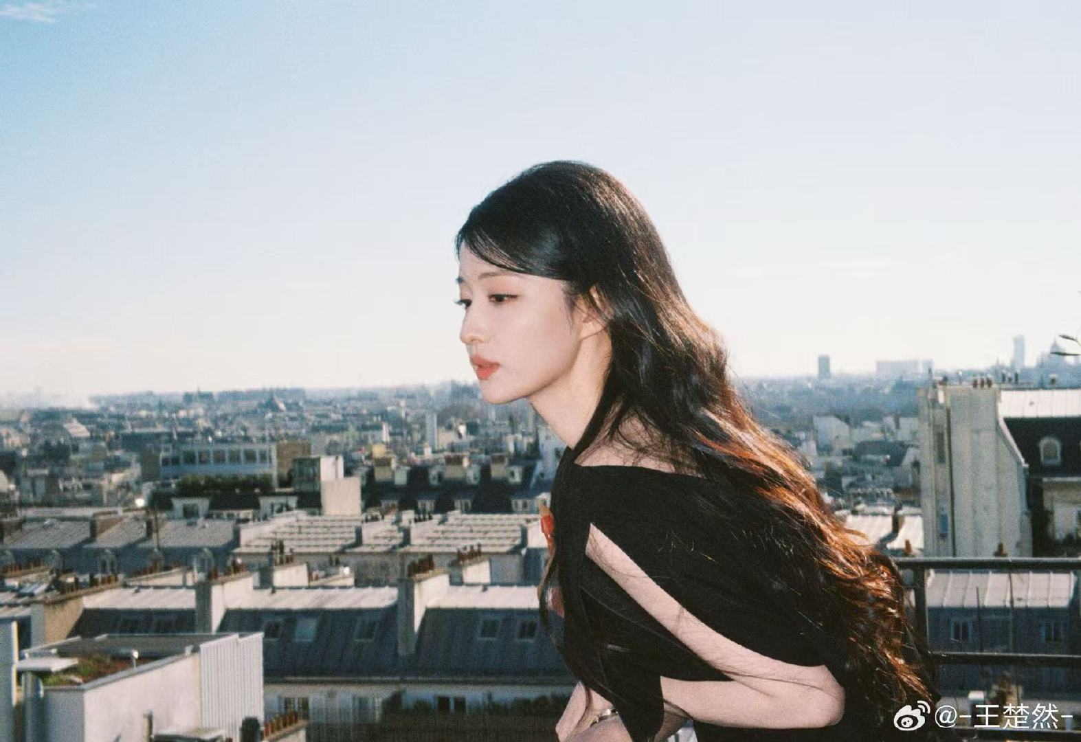 王楚然超话空降王楚然巴黎胶片巴黎girl胶片终于洗出来噜