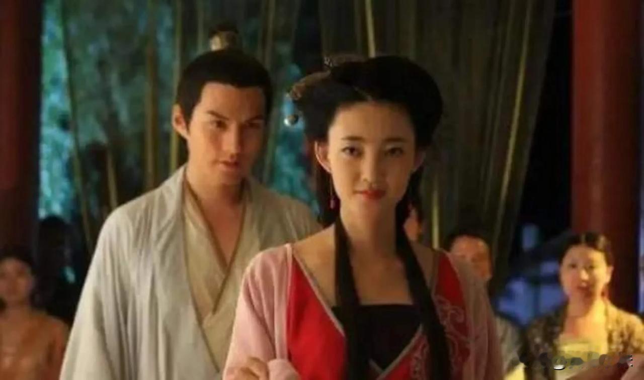 一天，滕王李元婴看上了手下官员的妻子郑氏，便假借王妃的名义传唤她来王府行不轨之事
