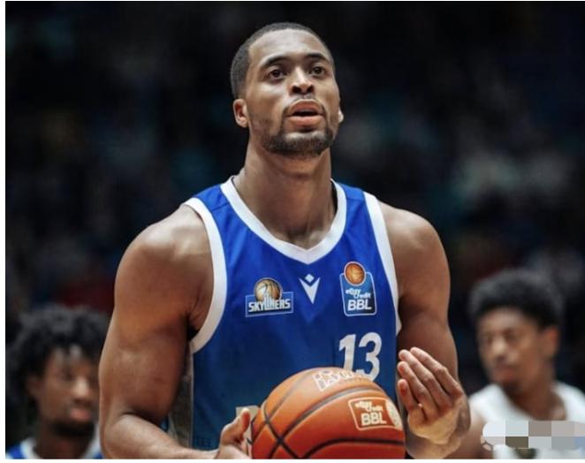 辽宁换威尔斯补内线，这次真能走出本赛季的低迷吗？昨晚辽宁惜